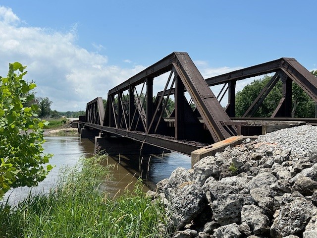 Iowa River rail bridge at MP.15 near Middle Amana, Iowa. 2024 photo 5.